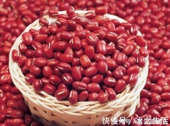 煮红豆,别直接加水下锅煮,多做1步,红豆10分钟煮好,软烂开花