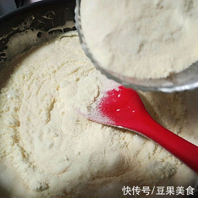 教你一招,做出的周末打卡网红雪花酥越吃越香