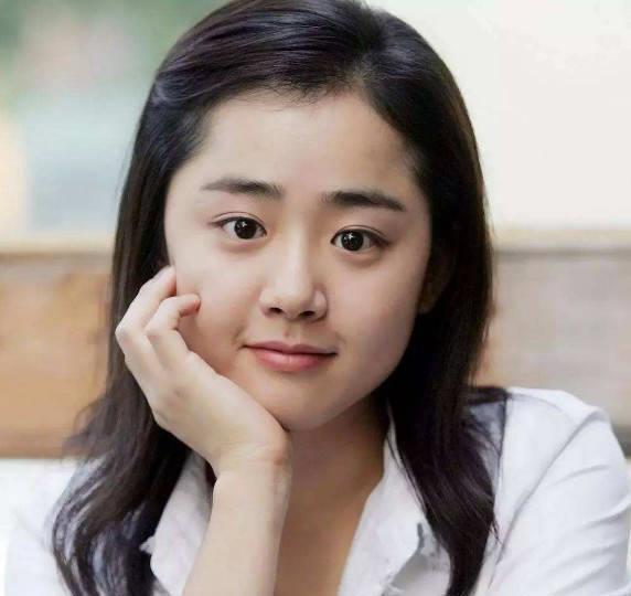 脸型|女生公认“最丑”的3种脸型,忍了“婴儿肥”,最后一种活该单身