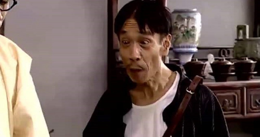 自行车|为什么抗战剧里,鬼子们都在地上跑,汉奸却骑自行车?