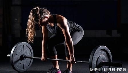 增肌|韩国“夜店女王”金太珠身材性感,身材打破规范,带你见识微胖美