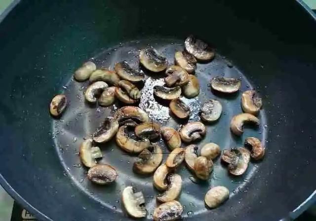 减肥瘦身吃什么送你8道清爽减脂沙拉，边吃边瘦不是梦哦