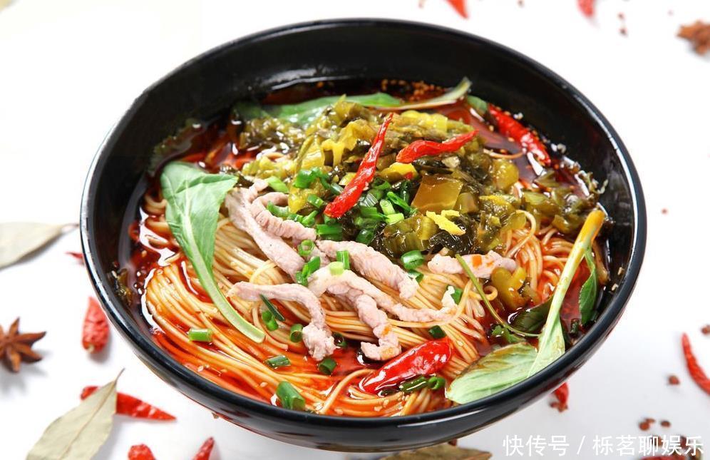 挑食|大厨教你 “肉丝面”的做法,挑食的孩子也能吃一大碗