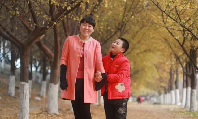 宝贝|斯坦福教授建议:不要再赞扬宝贝“聪明”了,用这10句效果更佳!