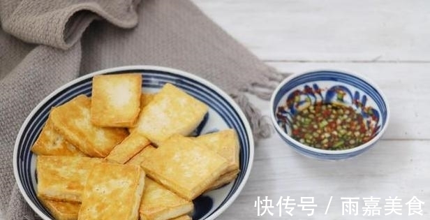 香煎豆腐|营养开胃的香煎豆腐，香酥里嫩还可以当小食，做法超简单