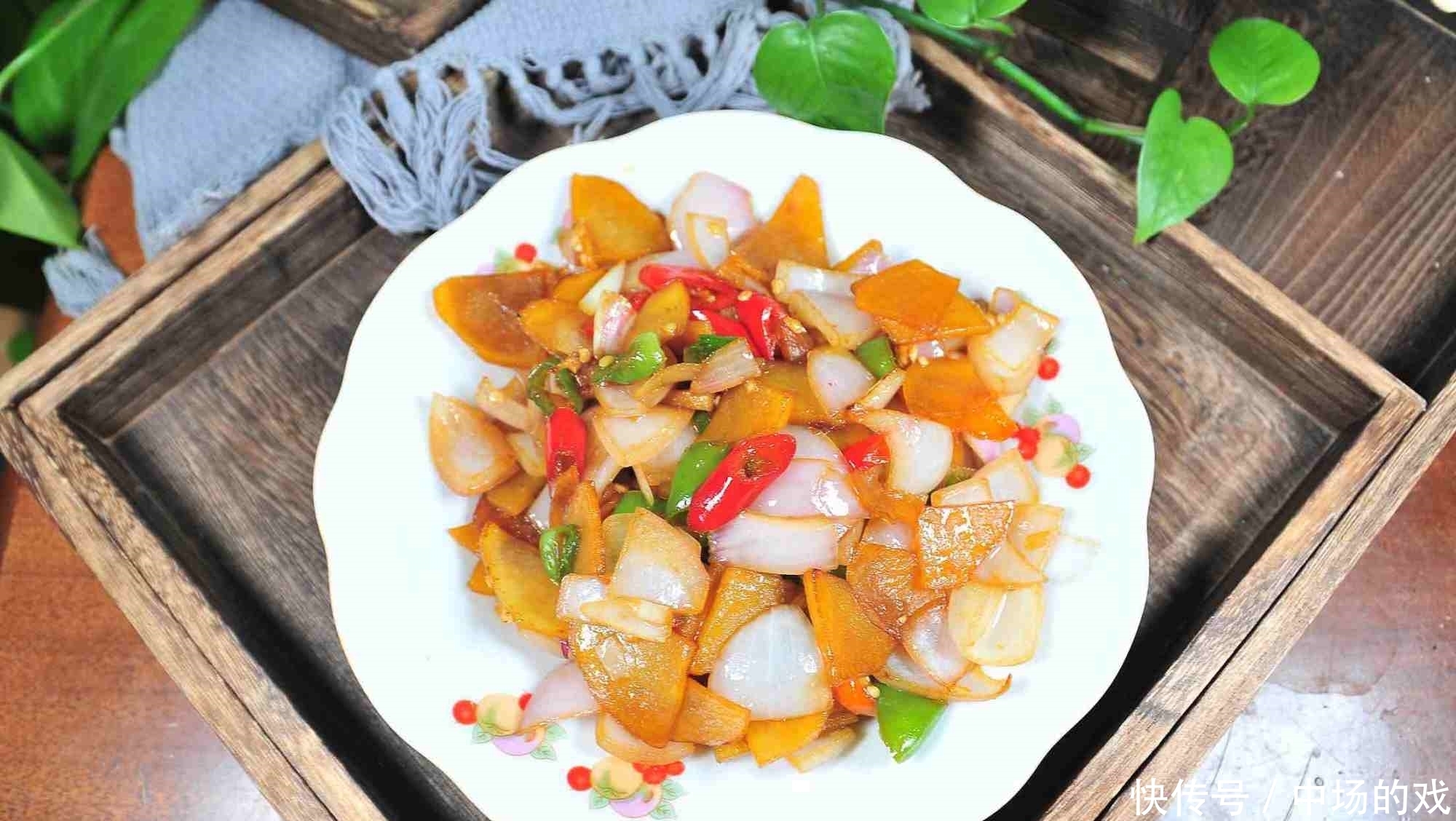  排出|土豆和它炒是“天然泻药”，排出黑臭宿便，口臭都没有了！