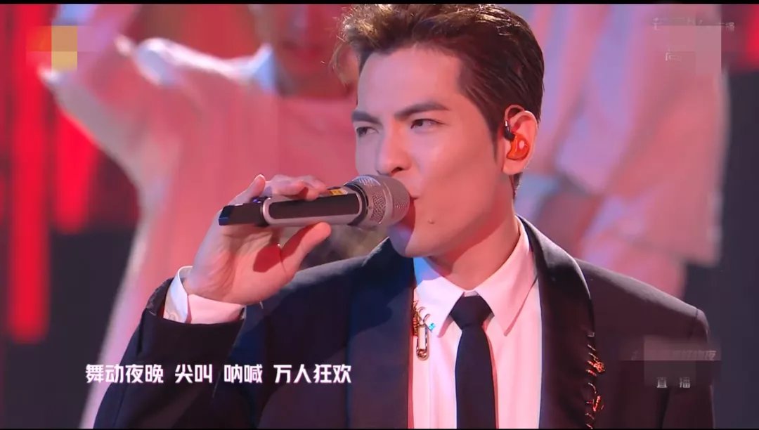 晚会|817晚会油腻腻，张萌如白馒头，晓明竟伤害力最小，娜扎真别主持