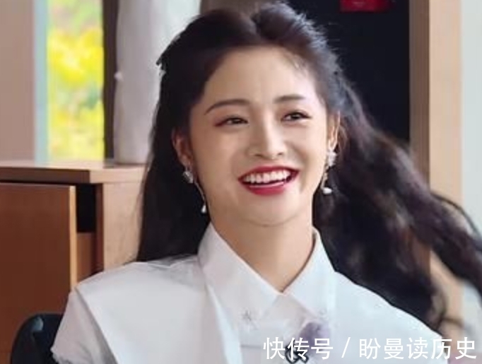 蔡徐坤|偶练结束三年：蔡徐坤见到周洁琼称呼都变了，彰显对老师的尊重