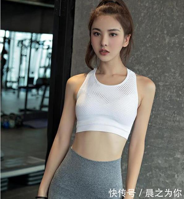 健身|韩国美女健身教练,窈窕身姿,分外养眼,网友:我承认我羡慕了