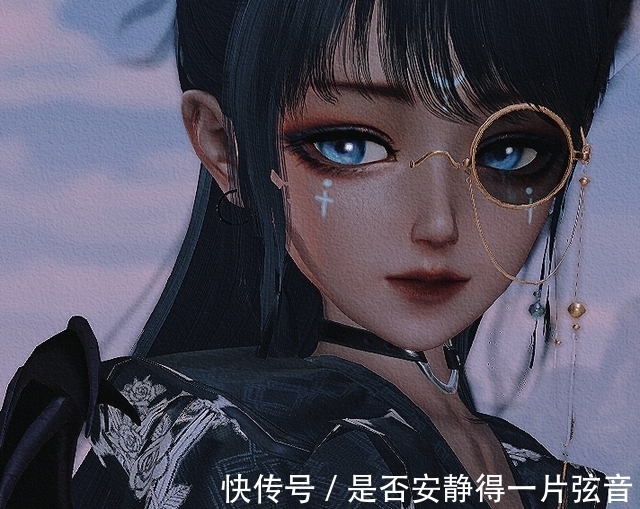 战衣|新的战衣出现了？女玩家靠一套紧身皮衣征服半个动漫圈！