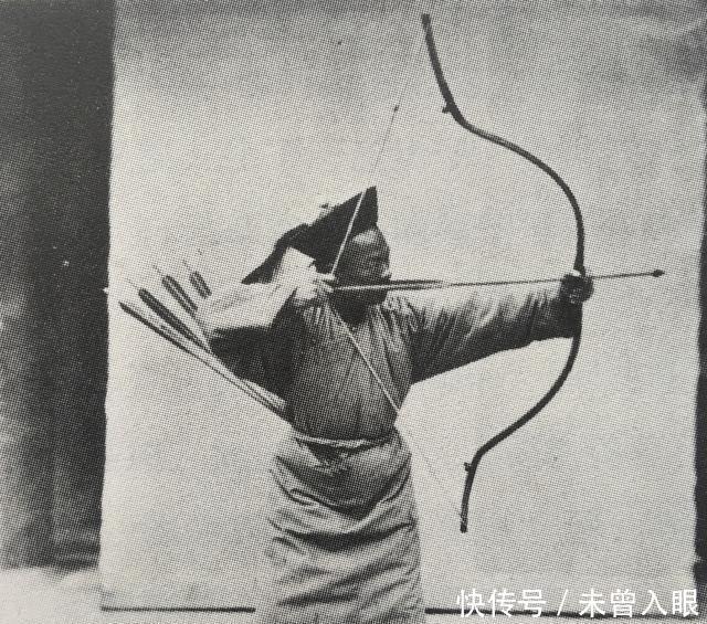 拉弓|别再被电视剧骗了，这才是真实的清军照片，图六拉弓是要射雕吗！