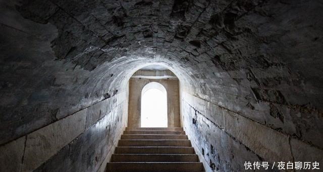  道理|清东陵很多墓被盗，为何只有乾隆的地宫对外开放，其实有科学道理