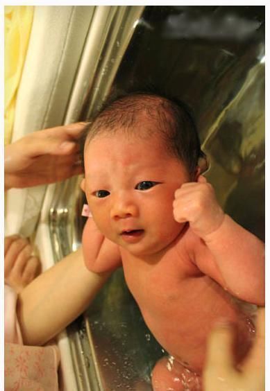 小妞|家里满意了,二胎终于凑足了一个“好”字,爆痛14小时生产记录