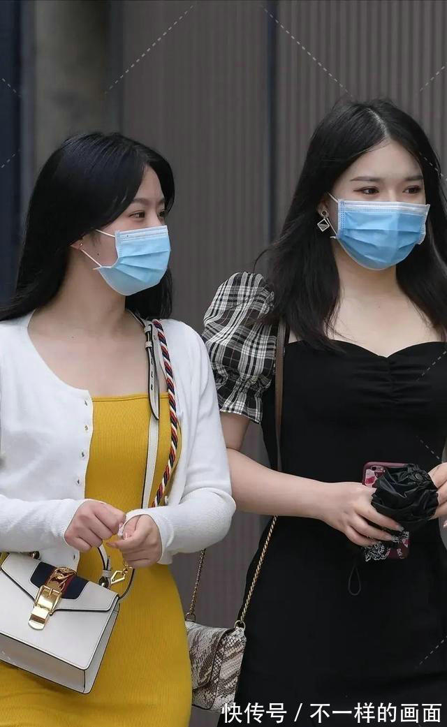 小姐姐 身材微胖的小姐姐只要掌握好合适的穿搭，真的不用减肥哦！