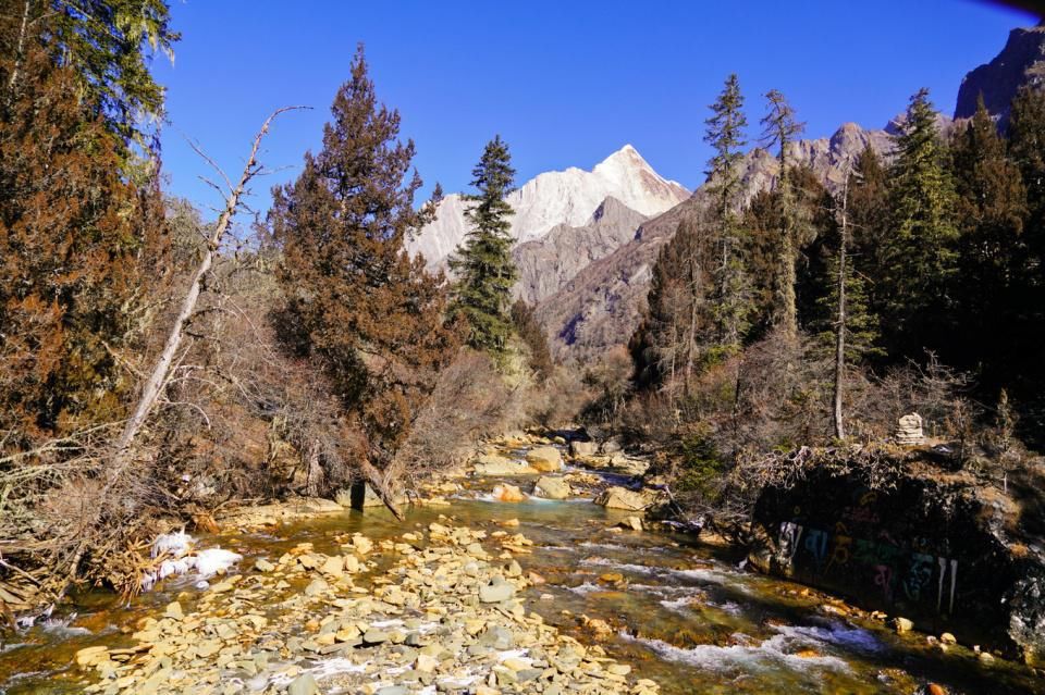 川西网红徒步路线新洛克线始端，沿途风景如画！驴友：天堂与炼狱