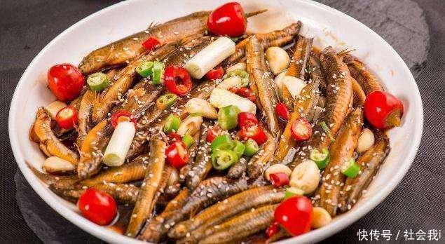 女性想要皮肤好常吃3种美食,延缓衰老,疏通血管,清理血管毒素