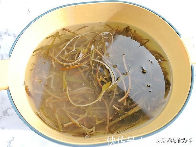 海带丝|凉拌海带丝时，记住用这“1料”，香软无海腥味，好吃解腻特鲜美