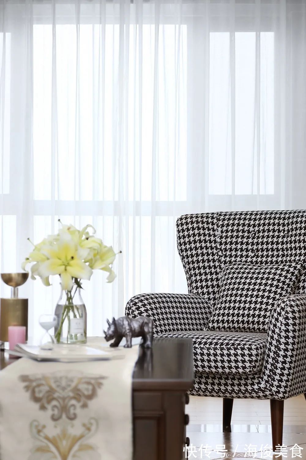 深木色|127㎡现代美式,安静优雅的空间,成熟+浪漫的布置,稳重舒适