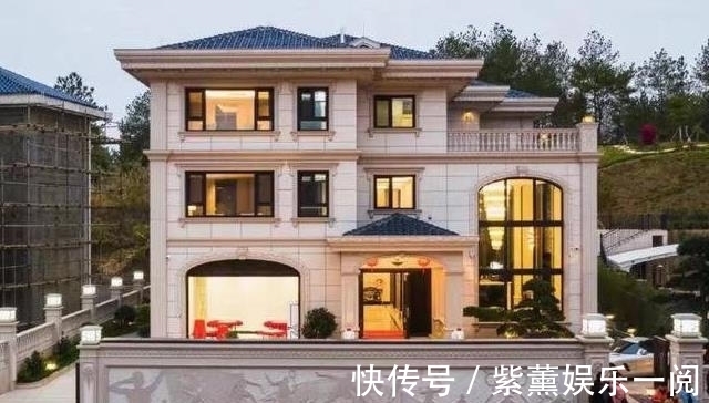 曝光|林丹又一豪宅曝光!绿植包裹环境优美,荣誉写在石雕围栏上