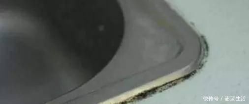 杀菌|玻璃胶用久会“变黑”保洁阿姨的“小妙招”，立马洁净还杀菌