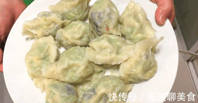 萝卜素馅饺子，这样调的饺子馅，比肉馅还好吃，和面调馅做法详解