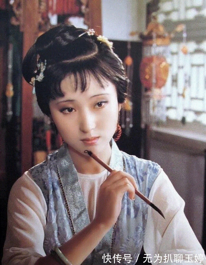 贾府|《红楼梦》：王熙凤为什么会喜欢刘姥姥？原因有三