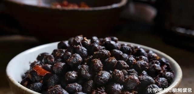 有一种豆被称为“长寿豆,老人常吃预防脑血栓和老年痴呆