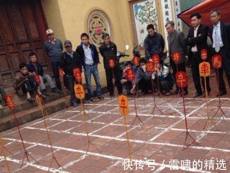 |搞笑段子:哥们他舅给他打生活费,多了个零,他拉黑了他舅……