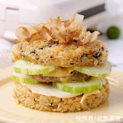 黄瓜|超扎实超满足的黄瓜牛肉饼芝士米汉堡