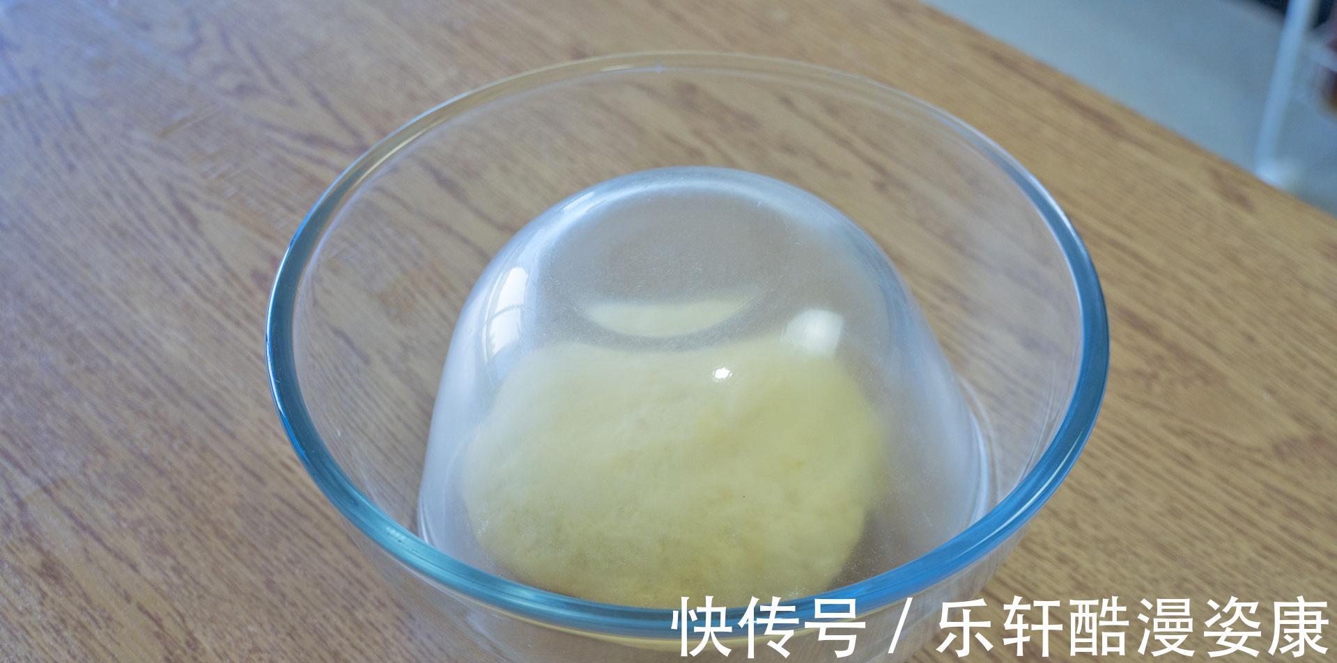 秋天南瓜是个宝，分享5种南瓜饼做法，软糯香甜，男女老少都爱吃