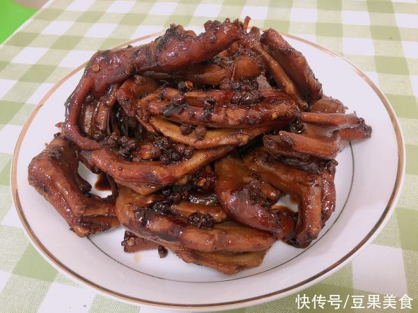 鸭掌|秒杀餐厅大厨，正宗周黑鸭（鸭掌）自己在家做