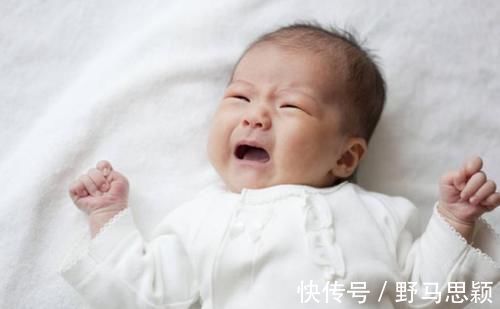 孩子|宝宝对妈妈的爱有多深?从睡觉的小动作能看出来,你家娃有几个?