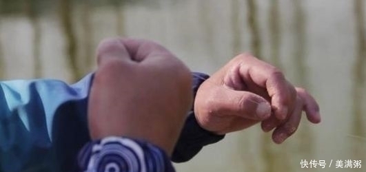 钓野生鲤鱼，调漂调钝好还是调灵好我来教你，学会后使劲上大鱼