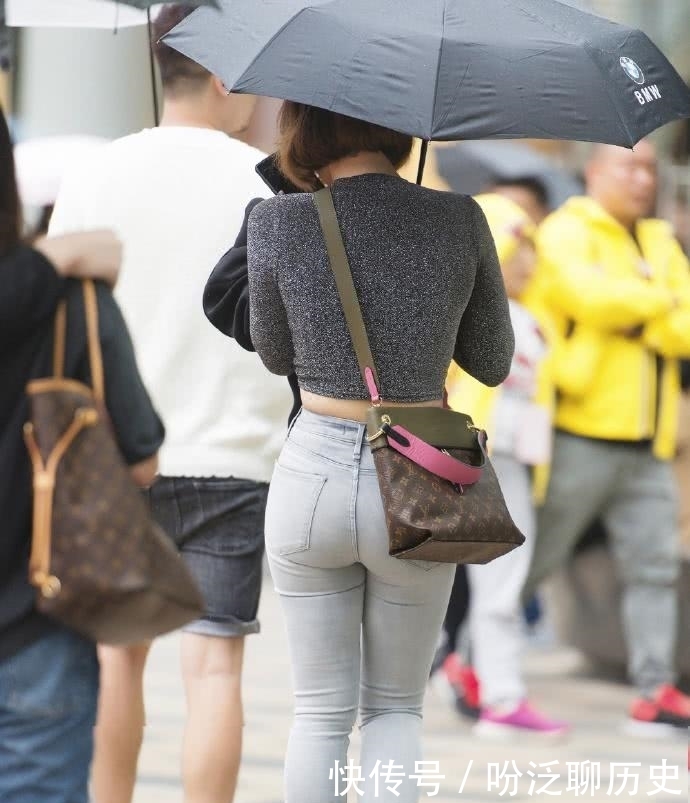 感觉|靓丽又舒心,穿牛仔裤就是这种感觉