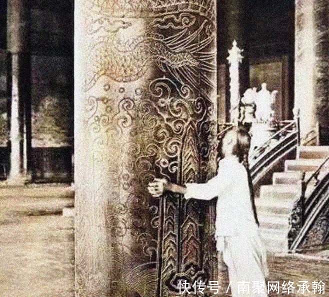 慈禧太后|清朝彩色老照片,慈禧太后荷花丛中体验当神仙,民间纸马惟妙惟肖