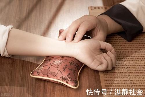 健脾|甲状腺结节是情志致病的典型，治疗除疏肝健脾外，还有一个重点