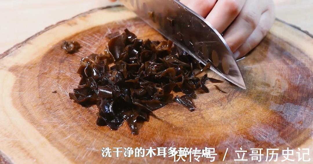 猪肝|钙比牛奶高!比猪肝更补铁,隔壁宝宝也想吃,一口吃进10种营养