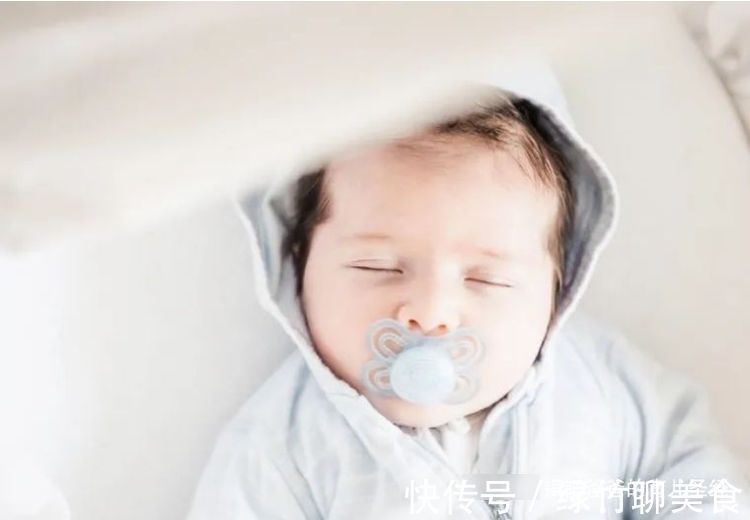 家长|自主入睡就比奶睡好?我用亲身经历,给你讲透这两种睡眠的优缺点