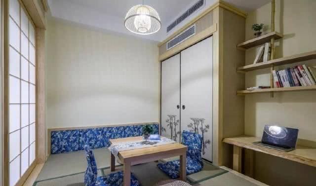 小户型|小卧室不要再买床了,头次见有钱人用这种设计,看完想立马回家装