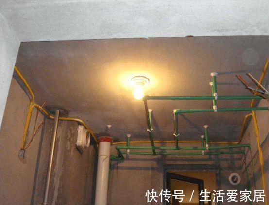 天花板|安装电线需要开槽吗?经验丰富的工人告诉你,这样装效果更佳