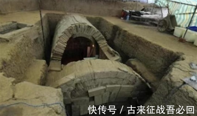 赵建新|江苏出土1男34女合葬墓,墓中文物感动专家:2000年前的“狗粮”
