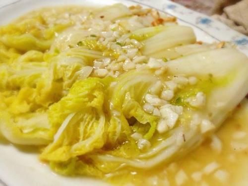  美食优选：香菇炒鸡蛋，上汤粉丝娃娃菜，丝瓜炒鸡蛋，香辣猪蹄的做法