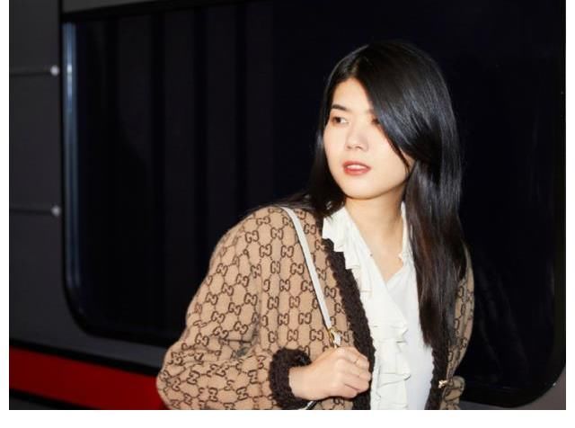 小罗|《脱口秀大会》这位男选手比杨笠还猛，“给女友买保险”梗太恶臭