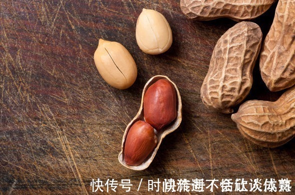 饮食习惯|胃经常反酸、烧心，这些食物要少吃，不然会反复，不容易养好！