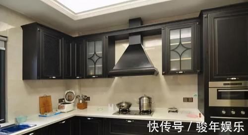 墙面|厨房这样装修,家务活可以少一半,住几年也很干净