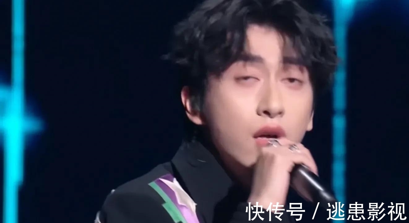 一场音乐盛典8位明星遭遇尴尬,暴露娱乐圈三大真实现状