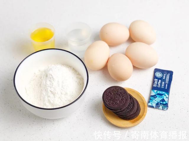 不用烤箱,一把平底锅就能做,店里一盒好几十,在家10块搞定一盘