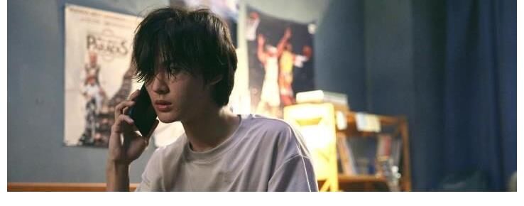 導(dǎo)演請(qǐng)指教影評(píng)人真犀利，韓雪首秀翻車，淚灑現(xiàn)場(chǎng)并非因遭狠批