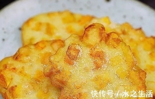 红薯|红薯别再烤着吃了，简单做个红薯饼，外酥里嫩，既是零食也是早餐