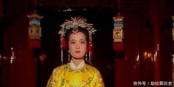 贾府|元春省亲,阖府欢庆,但却耗资无数,到底是好事还是坏事?